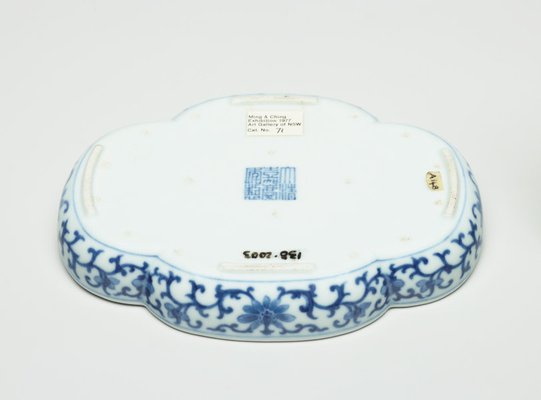 Alternate image of Quatrefoil dish by Jingdezhen ware