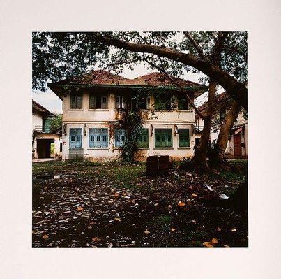 Alternate image of Standing still by Simryn Gill