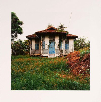 Alternate image of Standing still by Simryn Gill