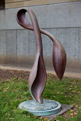 Alternate image of Flora Exemplar by Andrew Rogers