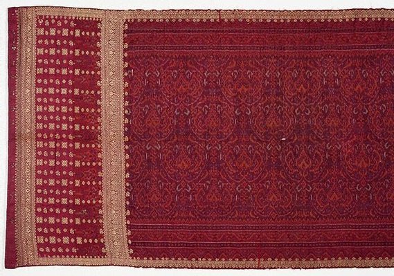 Alternate image of Silk weft ikat and songket by