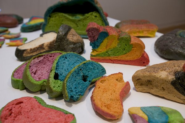 Alternate image of Coloured bread by Miralda