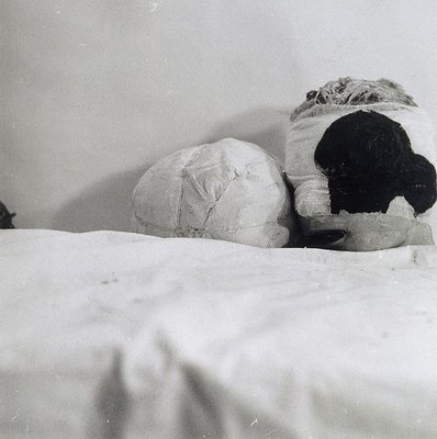 Alternate image of 4. Aktion Sommer 1965, Wohnung Cibulka, 1070 Wien, Kaiserstraße by Rudolf Schwarzkogler