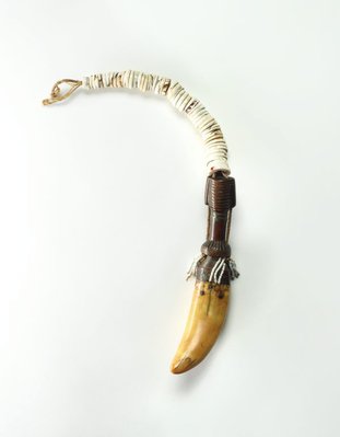 Alternate image of Amulet or receptacle for gunpowder by
