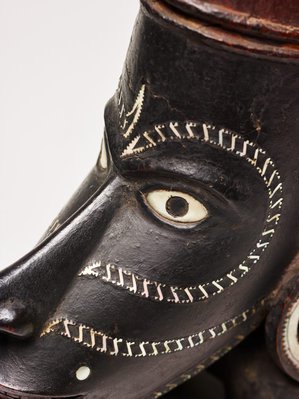 Alternate image of Nguzunguzu or Toto isu (canoe figurehead) by Solomon Islands people