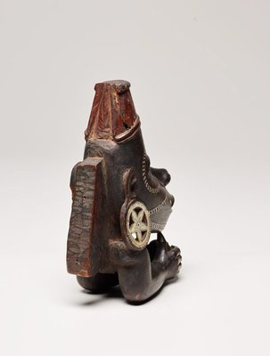 Alternate image of Nguzunguzu or Toto isu (canoe figurehead) by Solomon Islands people
