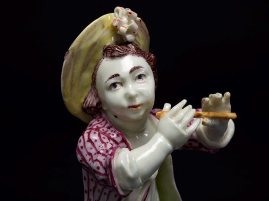 Alternate image of Boy playing the pipe by Mennecy-Villeroy porcelain