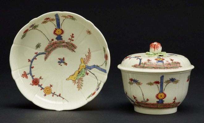 Alternate image of Covered bowl and stand by Saint-Cloud porcelain factory