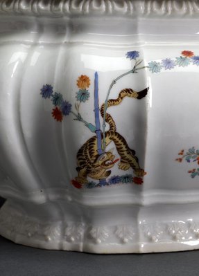 Alternate image of Tureen and cover by Meissen