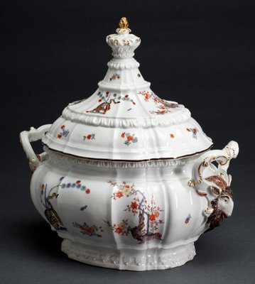 Alternate image of Tureen and cover by Meissen