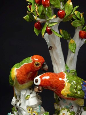 Alternate image of Parrots, model by Meissen